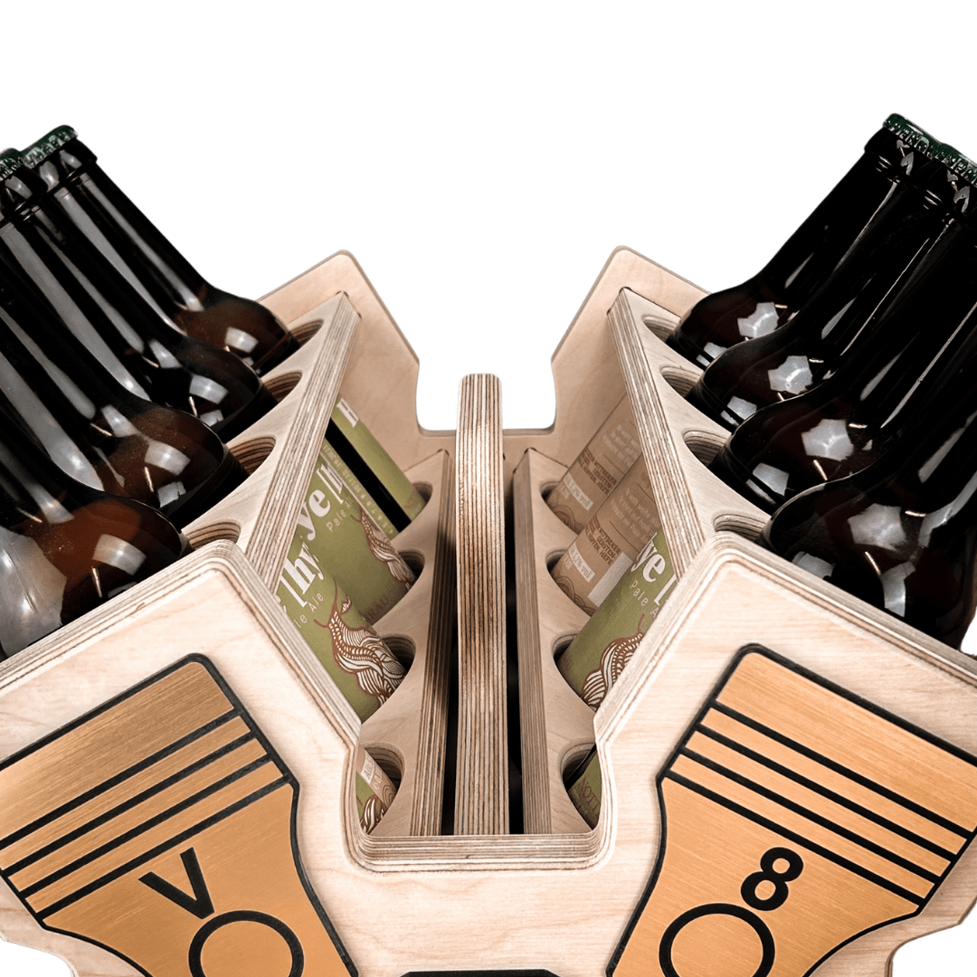 V8 mit Flaschen Deko